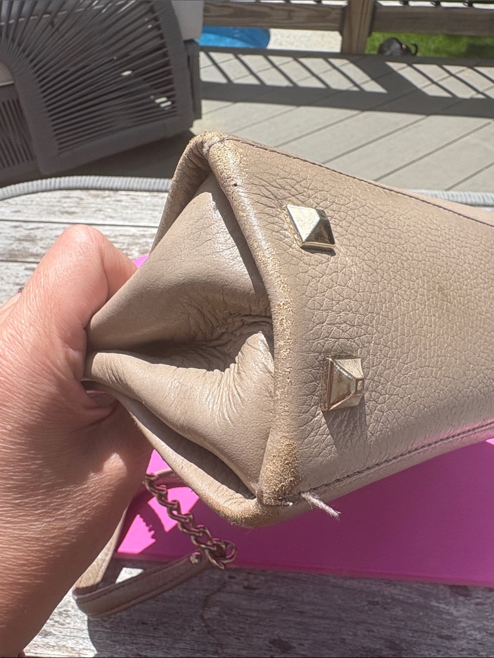 kate spade taupe leather shoulder bag with gold chain accents - Picture 4 of 9